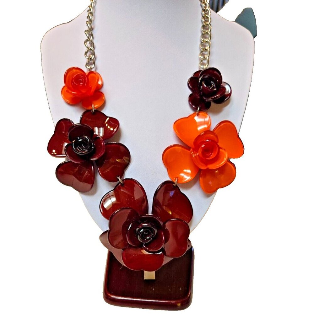 Maroon and Coral Color Resin Lucite Floral Statement Necklace Vintage  22 inches - Picture 3 of 8